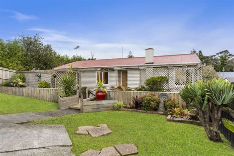 Photo of property in 1/5 Hellyers Street, Birkdale, Auckland, 0626