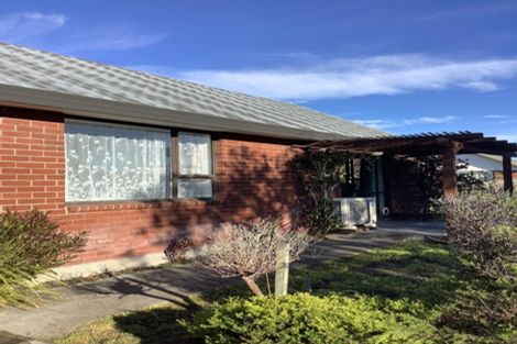 Photo of property in 2 Farm Lane, Parklands, Christchurch, 8083