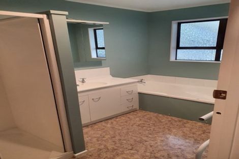 Photo of property in 6 Oldfield Place, Bulls, 4818