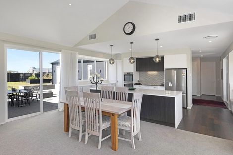 Photo of property in 10 Silver Peaks Drive, West Melton, 7618