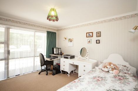Photo of property in 76 Watershed Road, Bunnythorpe, Palmerston North, 4470