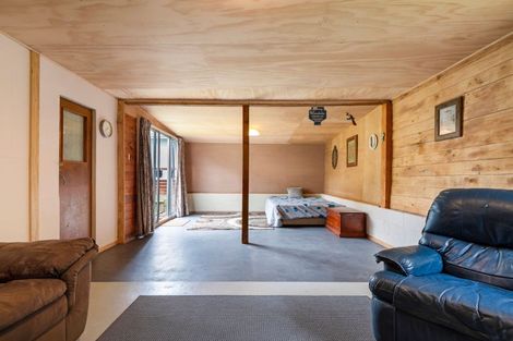 Photo of property in 114 Kairua Road, Kairua, Tauranga, 3175