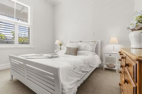 Photo of property in 39 Ewen Alison Avenue, Devonport, Auckland, 0624