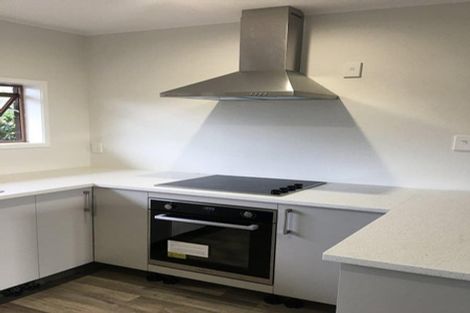 Photo of property in 6a Ballater Place, Highland Park, Auckland, 2010