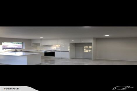 Photo of property in 30 Vireya Court, Goodwood Heights, Auckland, 2105