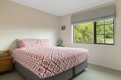 Photo of property in 2/19 Brunette Drive, Acacia Bay, Taupo, 3330