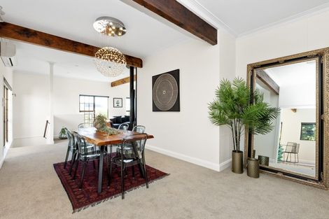 Photo of property in 25 Enfield Road, Hospital Hill, Napier, 4110