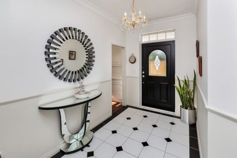 Photo of property in 2 O'farrell Drive, One Tree Point, 0118