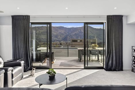 Photo of property in 9 Mills Road, Wanaka, 9305