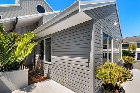 Photo of property in 231a Oceanbeach Road, Mount Maunganui, 3116