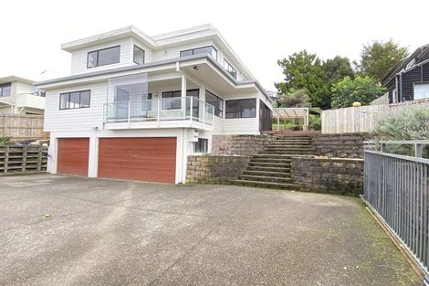 Photo of property in 23a Korotaha Terrace, Rothesay Bay, Auckland, 0630