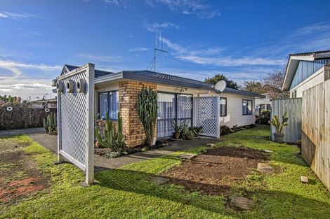 Photo of property in 2 Wanaka Street, Tikipunga, Whangarei, 0112