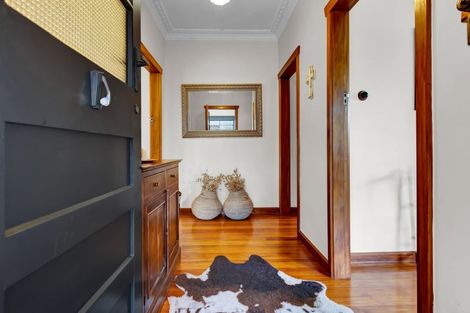 Photo of property in 37 Ballance Street, Lower Vogeltown, New Plymouth, 4310