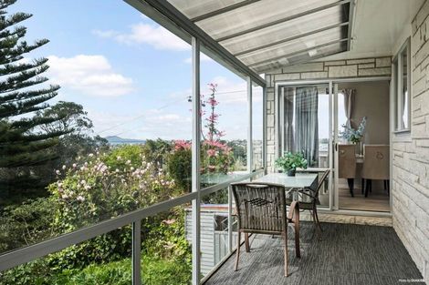 Photo of property in 12 Limmer Place, Browns Bay, Auckland, 0632