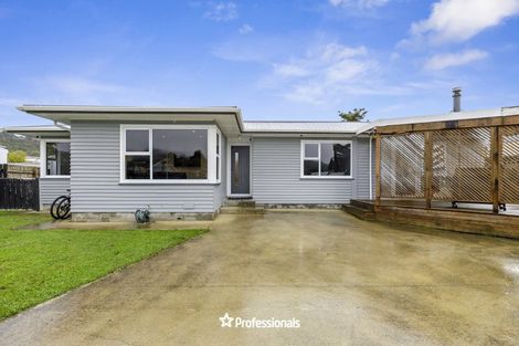 Photo of property in 42 Mountbatten Grove, Clouston Park, Upper Hutt, 5018