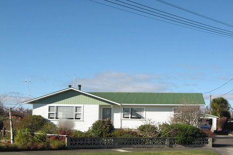 Photo of property in 12 Jull Crescent, Waipukurau, 4200