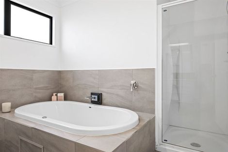 Photo of property in 1/278 Memorial Avenue, Burnside, Christchurch, 8053