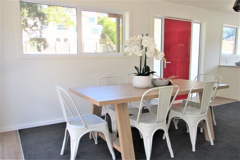 Photo of property in 11a Kowhai Street, Tawa, Wellington, 5028