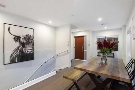 Photo of property in 2c Zion Road, Birkenhead, Auckland, 0626