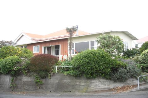 Photo of property in 4 Colenso Avenue, Hospital Hill, Napier, 4110