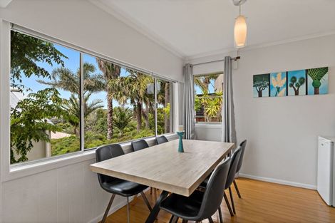 Photo of property in 2/71 Deep Creek Road, Waiake, Auckland, 0630