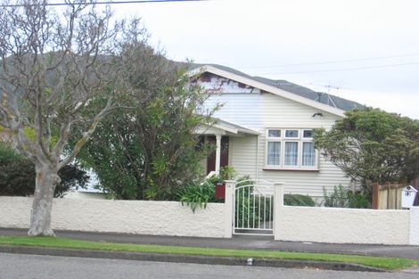 Photo of property in 14 Porutu Street, Fairfield, Lower Hutt, 5011