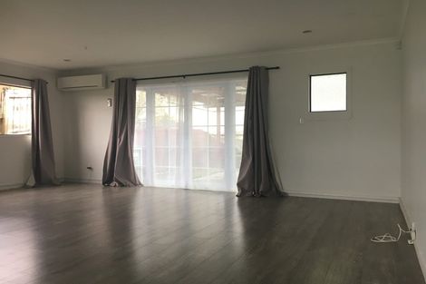 Photo of property in 2/248 Sturges Road, Henderson, Auckland, 0612