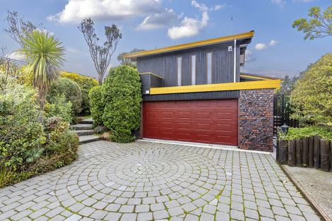 Photo of property in 18 Hawkswood Place, Avonhead, Christchurch, 8042