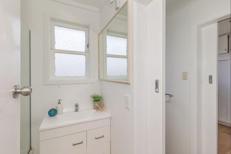 Photo of property in 59 Tiro Tiro Road, Levin, 5510