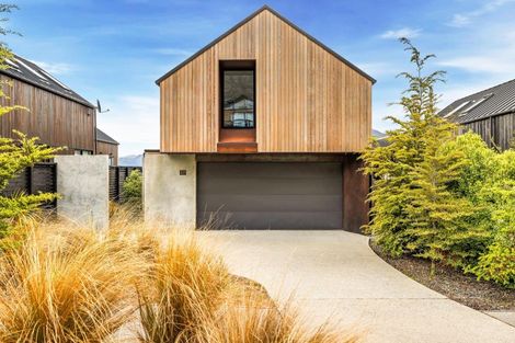 Photo of property in 17 Double Cone Road, Jacks Point, Queenstown, 9371
