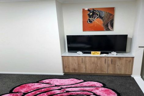 Photo of property in 169a Russell Road, Manurewa, Auckland, 2102