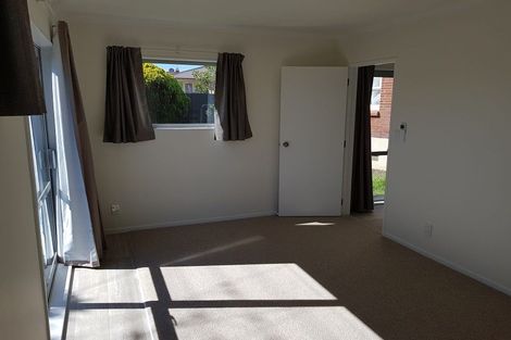 Photo of property in 55 Kenderdine Road, Papatoetoe, Auckland, 2025