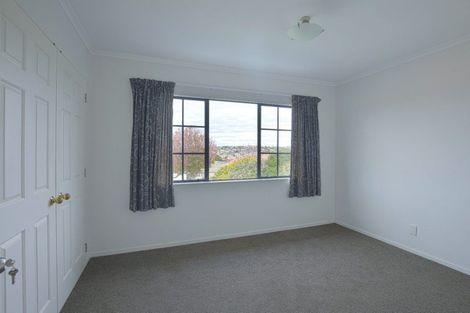 Photo of property in 8 Highgate Place, Somerville, Auckland, 2014