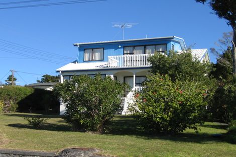 Photo of property in 1 Deerness Crescent, Algies Bay, Warkworth, 0920