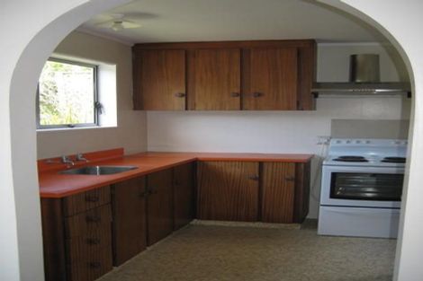 Photo of property in 34a Colchester Crescent, Newlands, Wellington, 6037