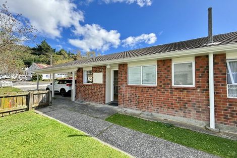 Photo of property in 3/12 Fraser Street, Wainuiomata, Lower Hutt, 5014