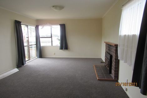 Photo of property in 1/2 Costar Place, Wiri, Auckland, 2104