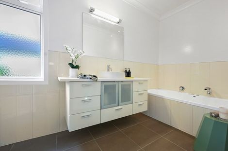 Photo of property in 95 Te Aroha Street, Hamilton East, Hamilton, 3216