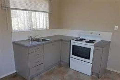 Photo of property in 42a Candia Road, Swanson, Auckland, 0614