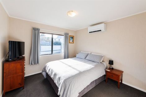 Photo of property in 12 Lydia Place, Kelvin Grove, Palmerston North, 4414