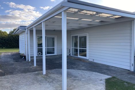 Photo of property in 36 Taupaki Road, Taupaki, Henderson, 0782