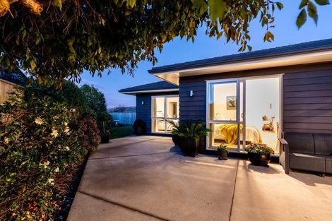 Photo of property in 2 Patterson Lane, Raumati Beach, Paraparaumu, 5032