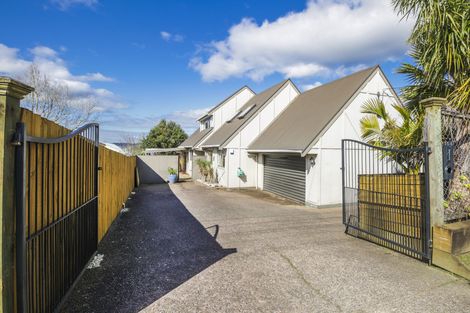Photo of property in 164 Sturges Road, Henderson, Auckland, 0612