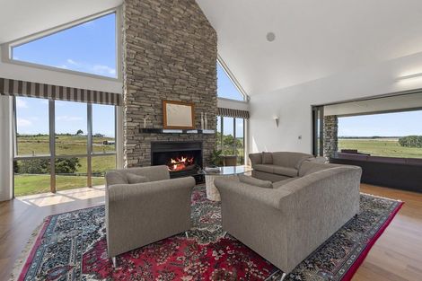 Photo of property in 759 Tuhikaramea Road, Ngahinapouri, Hamilton, 3290