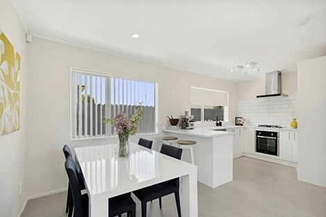 Photo of property in 18a Hall Avenue, Mangere, Auckland, 2022