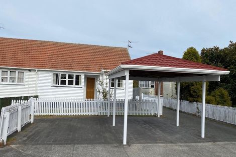 Photo of property in 10 Onewa Road, Northcote Point, Auckland, 0627