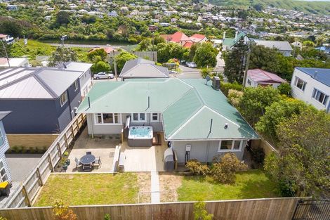 Photo of property in 116 Helston Road, Paparangi, Wellington, 6037