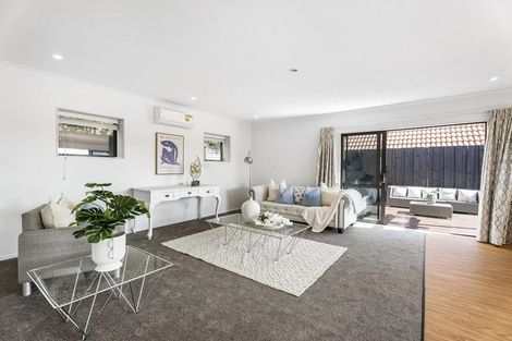 Photo of property in 1a Parkwood Crescent, Gulf Harbour, Whangaparaoa, 0930