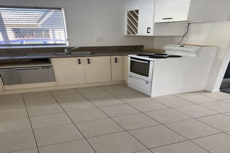 Photo of property in 2/21 Amber Grove, Birchville, Upper Hutt, 5018