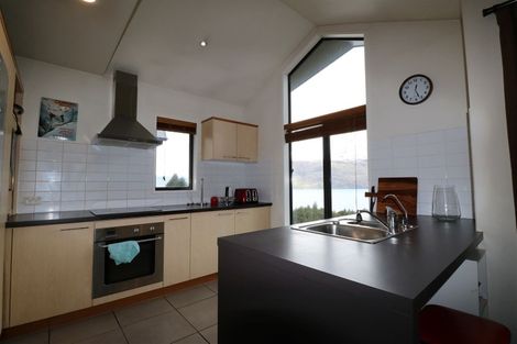 Photo of property in Arno Apartment, 2/8 Mckerrow Place, Sunshine Bay, Queenstown, 9300